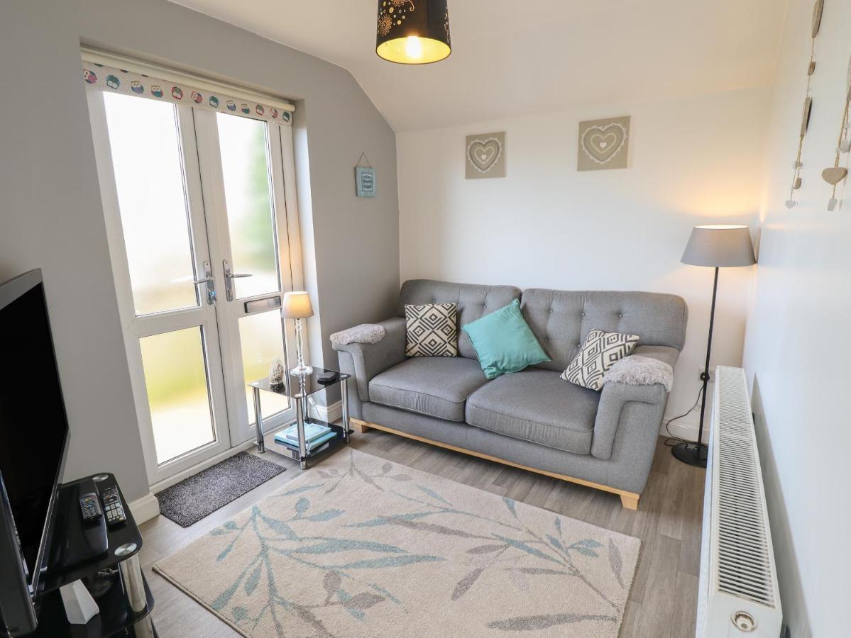 Villa Field View Grimsby Exterior foto